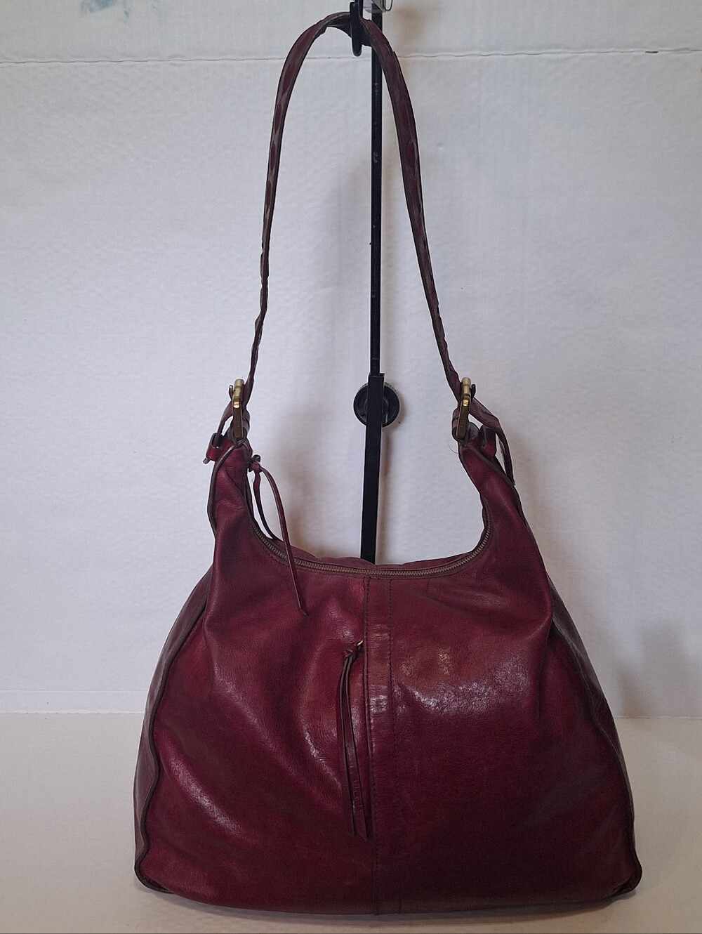 Hobo international Logan Berry Leather marley shoulder bag Minor Flaws